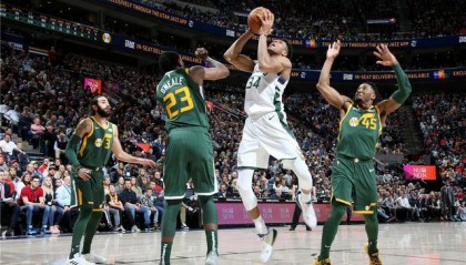  雷霆亚历山大 绝杀爵士锁定季后赛席位  