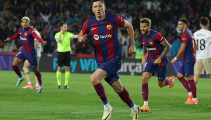  桑普多利亚补时阶段连入两球上演惊天逆转